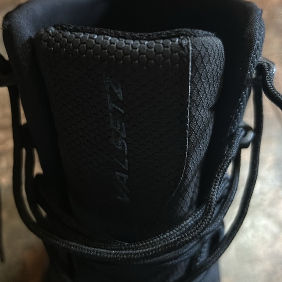 Men’s Size 12.5 Under Armor tactical black boots. Worn one time. - Picture 4 of 5